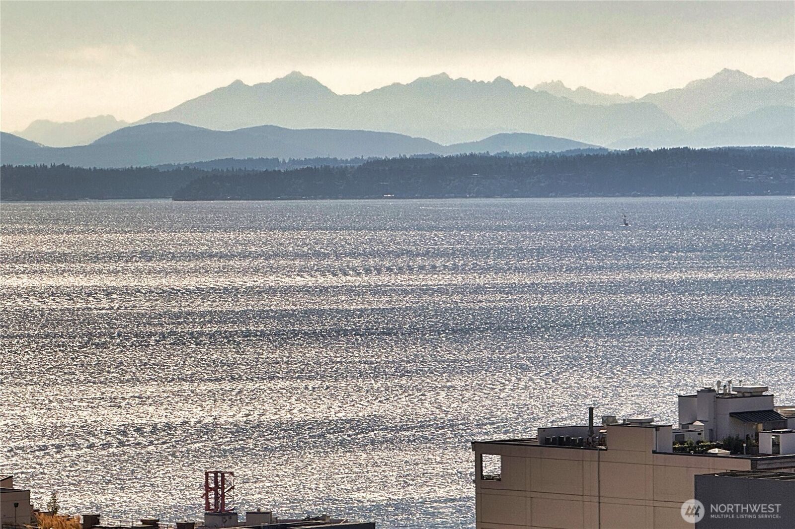 Property Photo: 2100 3rd Avenue 1604 WA 98121