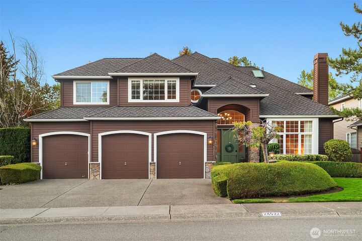 Property Photo: 24522 SE 1st Street WA 98074