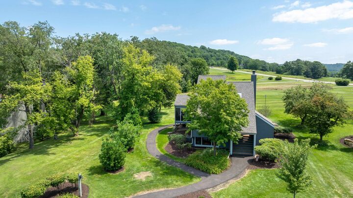 Property Photo: 3 Pinehurst Court IL 61036