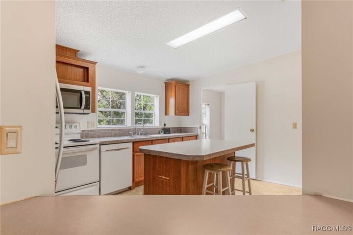 Property Photo: 6309 W Linden Drive FL 34446