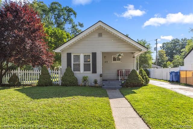 Property Photo: 5671 Syracuse Street MI 48125