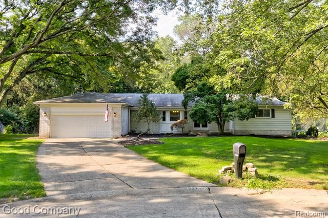 25337 Briarwyke Drive  Farmington MI 48336 photo