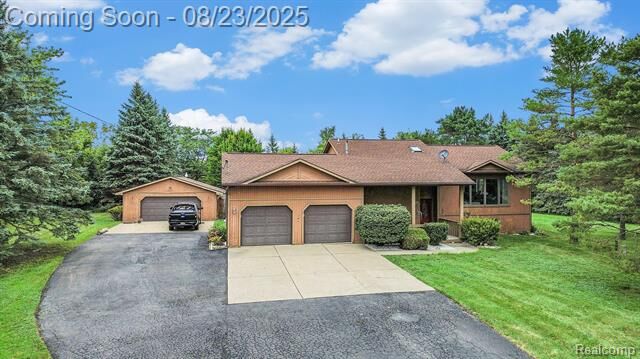 Property Photo: 5239 Baldwin Road E MI 48442