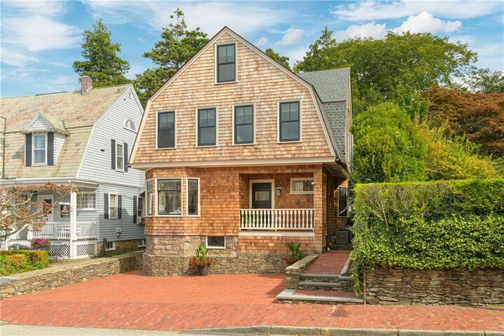 Property Photo:  36 Bull Street  RI 02840 