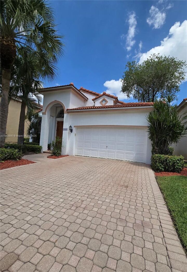 Property Photo:  15661 SW 16th Ct  FL 33027 
