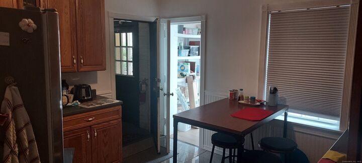 Property Photo:  580 Wilmot Avenue 2  CT 06607 