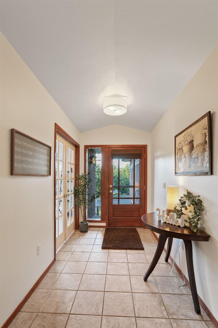 Property Photo:  307 W Arrow Ln  WA 99208 