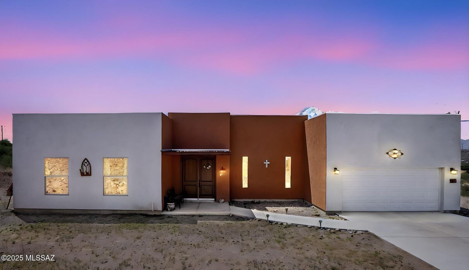 Property Photo: 231 Premio Court AZ 85648