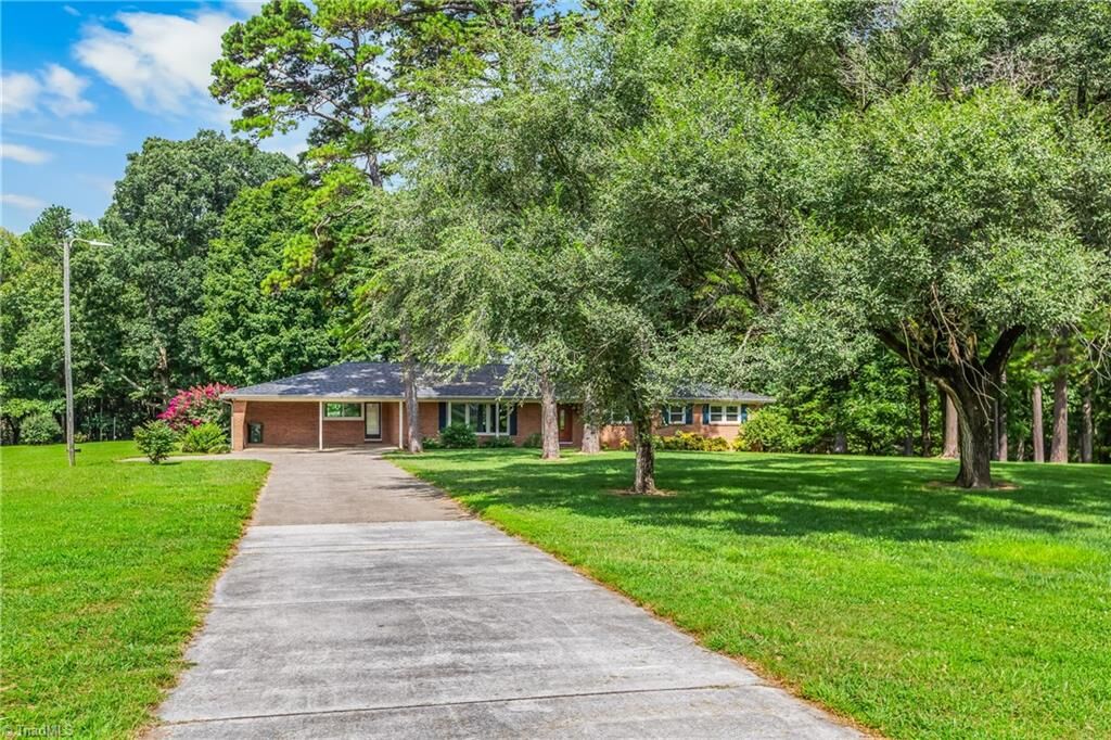 Property Photo: 8544 Walnut Cove Road NC 27052