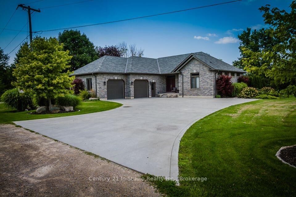 Property Photo: 72235 Lakeshore Drive, R.r. #1 Drive ON N0M 2T0