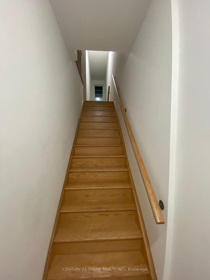 Photo de la propriété: 2390 Chevron Prince Path ON L1L 0L1
