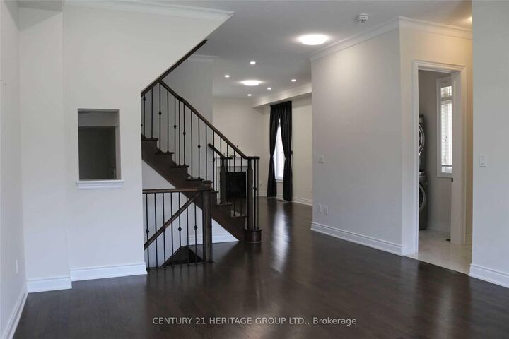 Property Photo:  248 Paradelle Drive N  ON L4E 1E7 