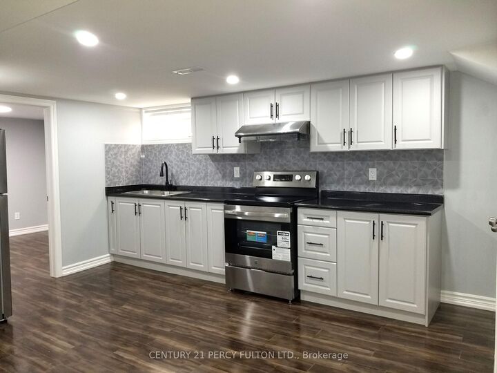 Property Photo:  1033 Centre Street N  ON L1N 4V4 