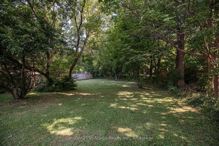 Property Photo:  160 Division Street  ON N0H 2T0 