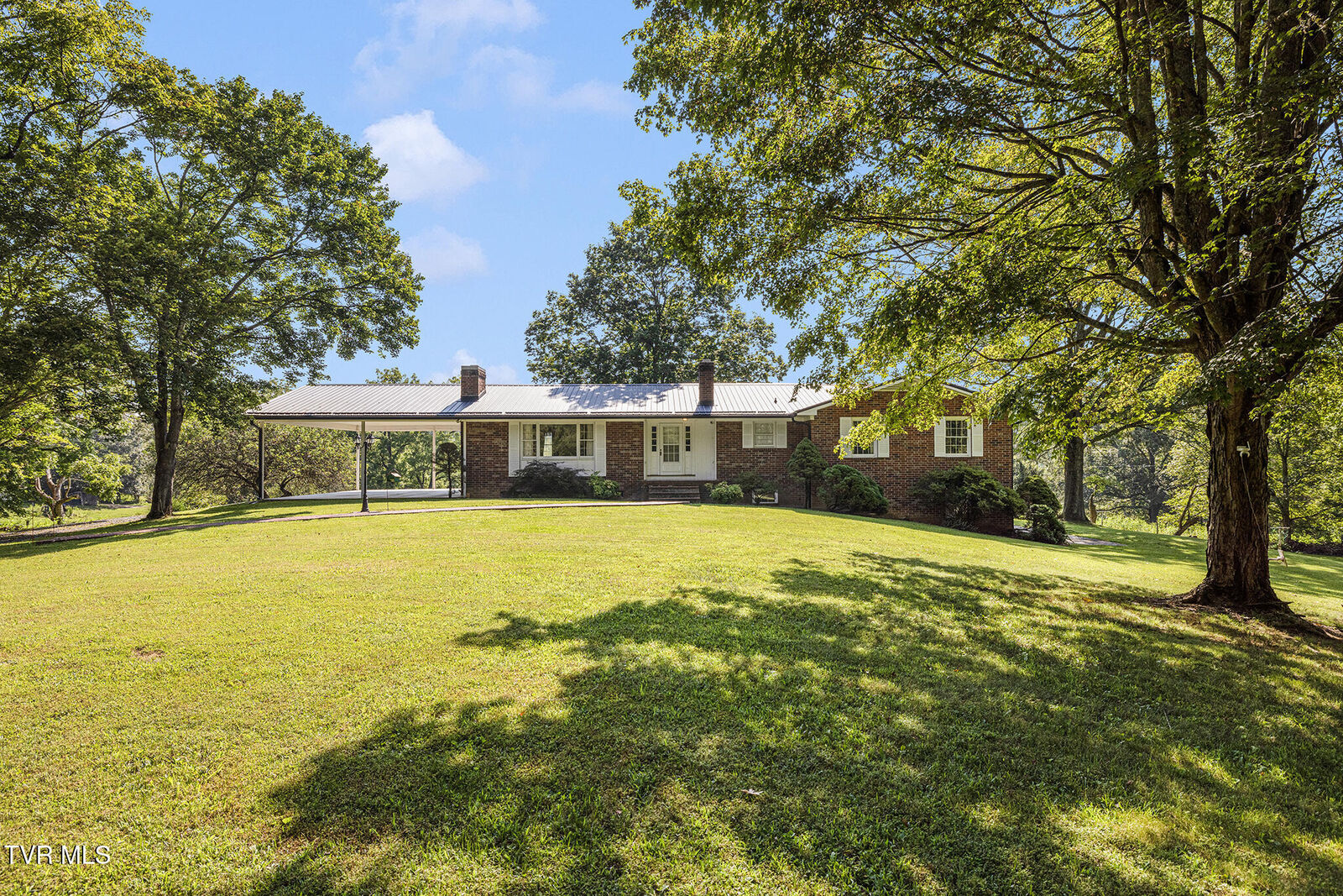 Property Photo: 1245 Muddy Creek Road TN 37686