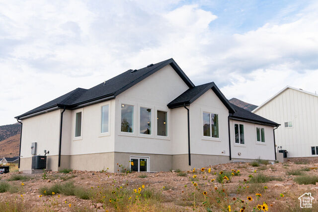 Property Photo: 286 E 1500 N 24 UT 84648