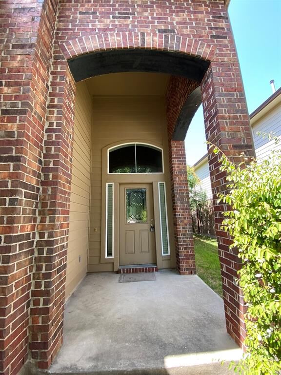 Property Photo: 2221 Nestlewood Drive TX 78754