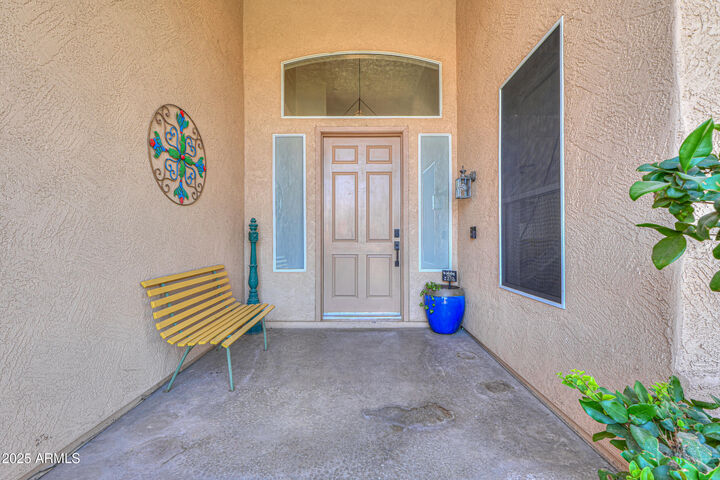 Property Photo: 1811 W Wisteria Drive AZ 85248