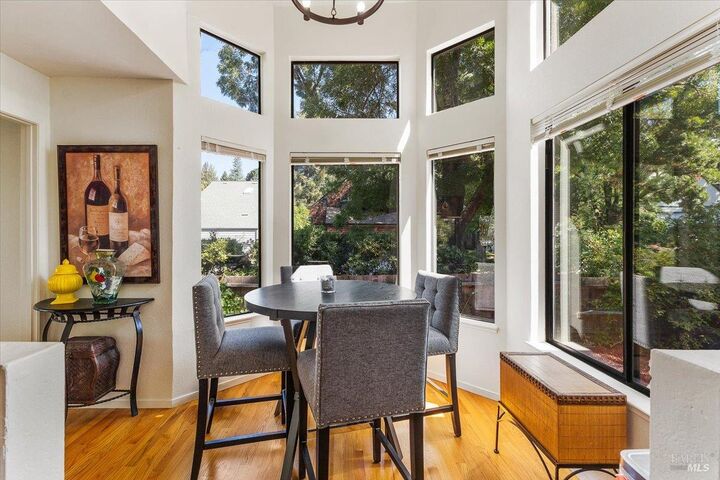 1367 Sylvan Court  Healdsburg CA 95448 photo