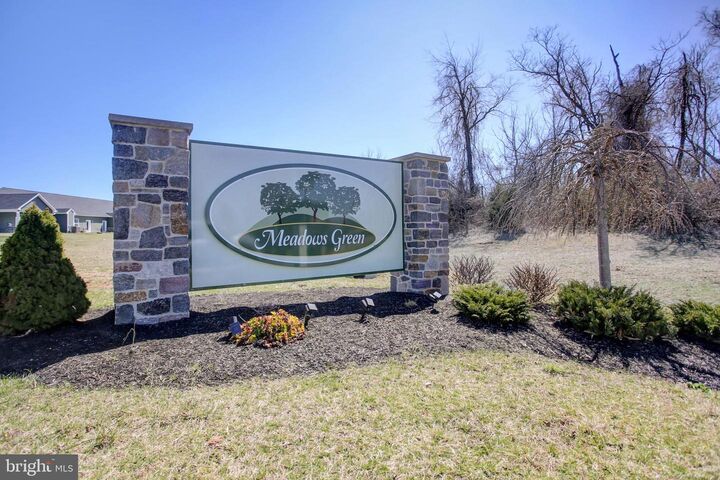 Property Photo: 140 Blackbird Lane PA 17257