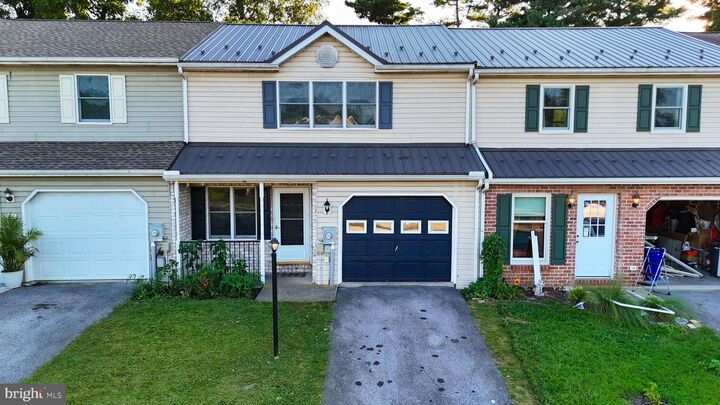 209 Baker & Russell Drive  Shippensburg PA 17257 photo