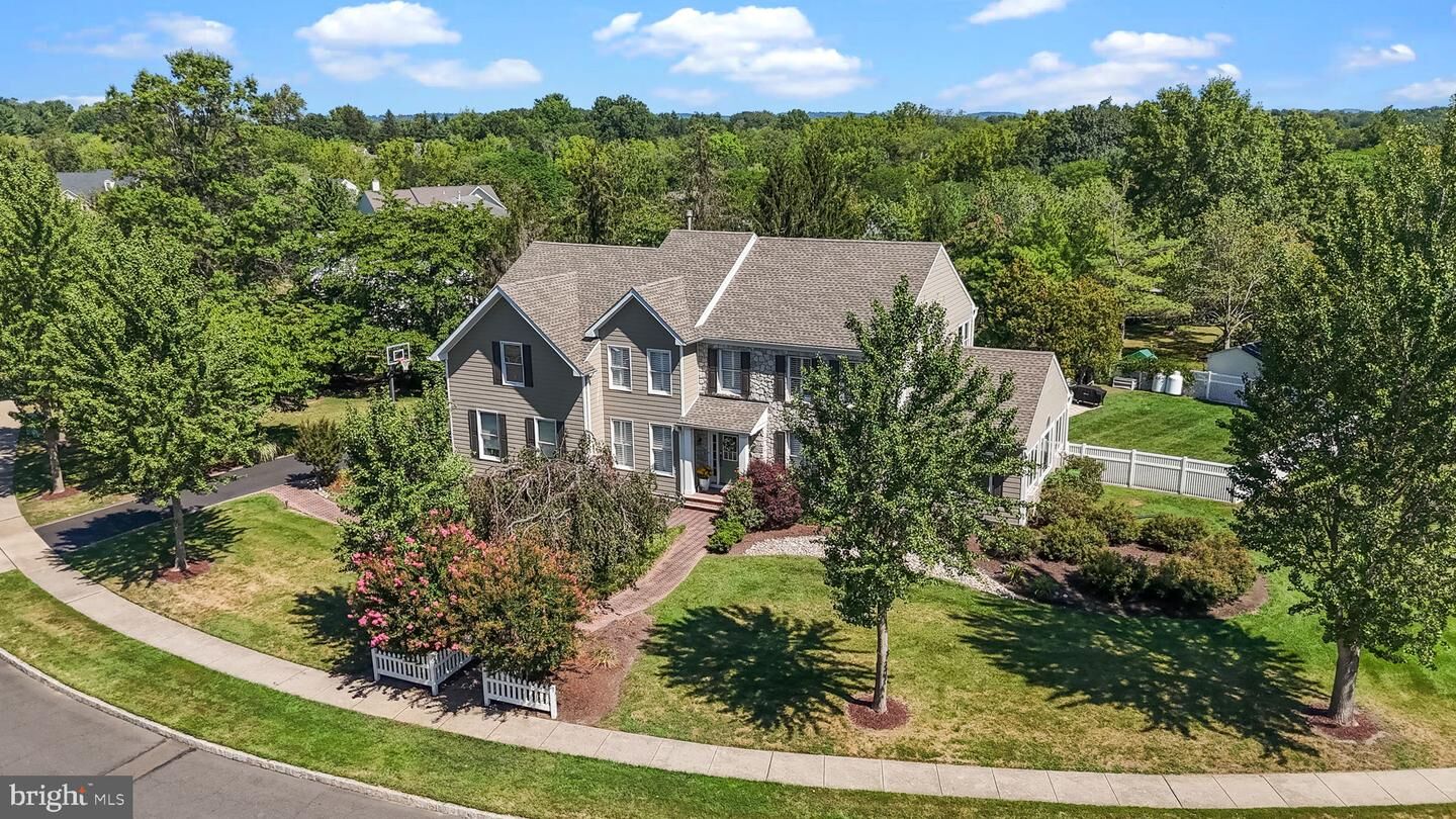 Property Photo: 1092 S Kimbles Road PA 19067