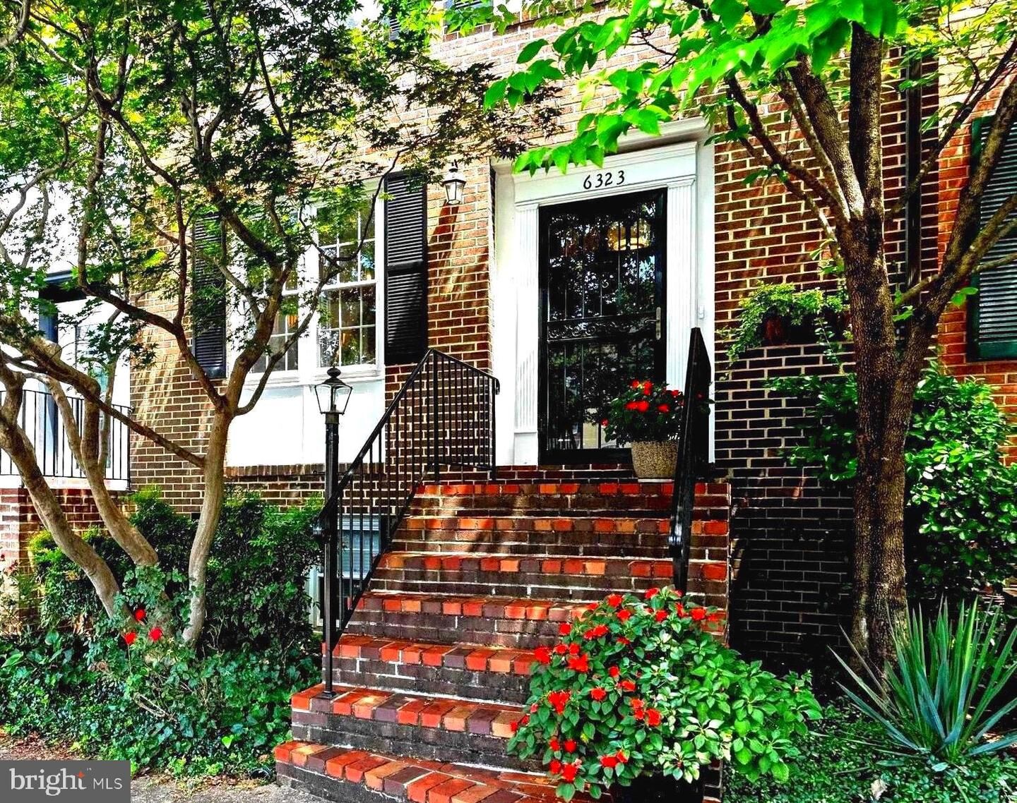 Property Photo:  6323 Barrister Place  VA 22307 