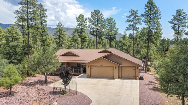 Property Photo:  4047 W Forest Court  AZ 85544 