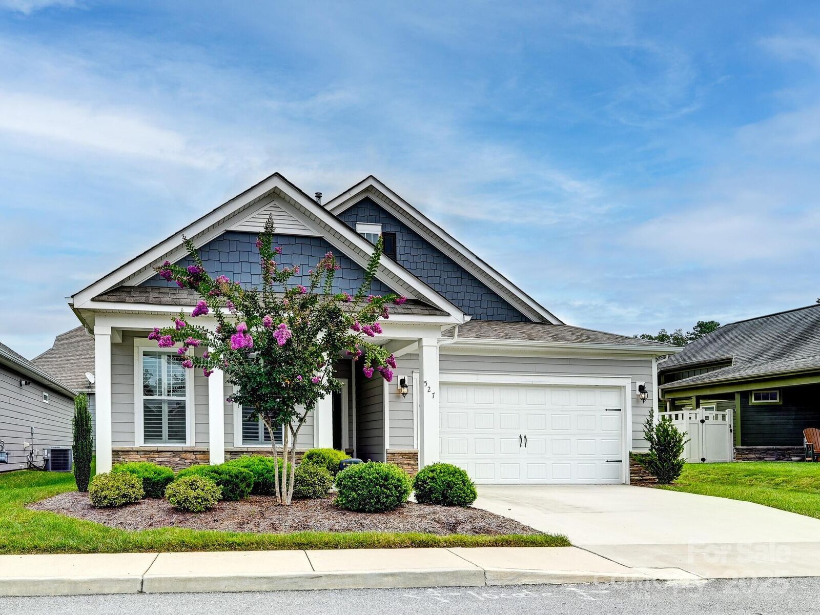 Property Photo: 527 Summerfield Place NC 28731