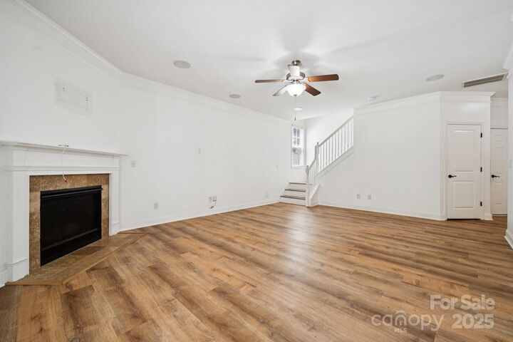 Property Photo: 6604 Hermsley Road NC 28278