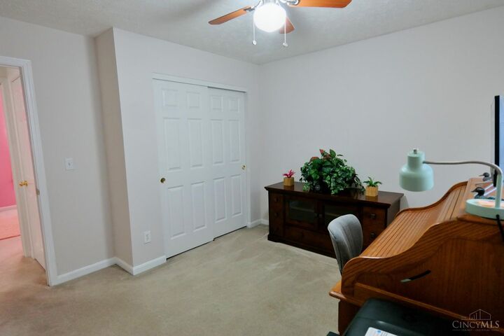 Property Photo:  326 Rawling Drive  OH 45030