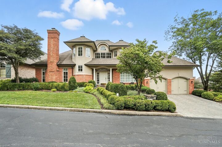 35 Hampton Court  Cincinnati OH 45208 photo
