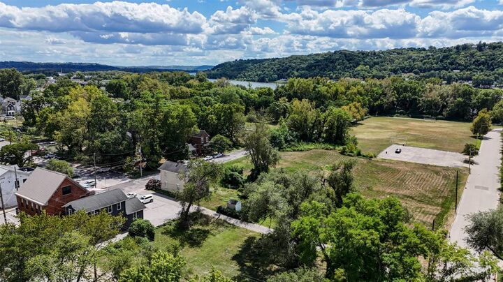 Property Photo: 3201 Riverside Drive OH 45226