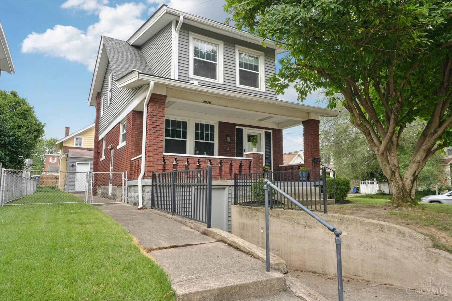 Property Photo:  3939 Grove Avenue  OH 45212 