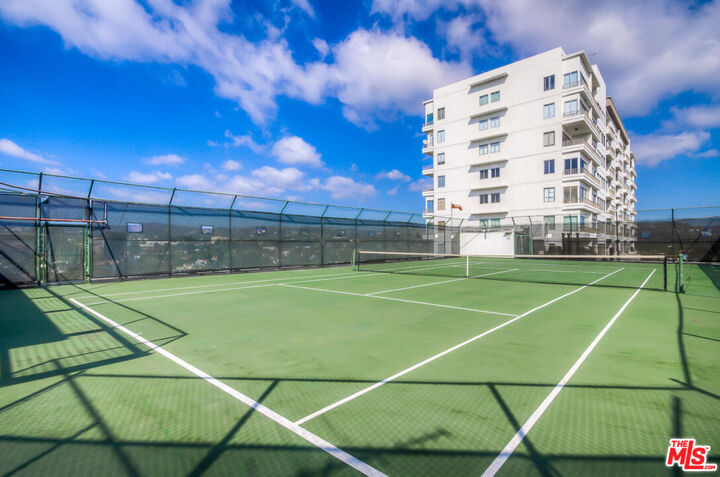 Property Photo: 10535 Wilshire Blvd CA 90024