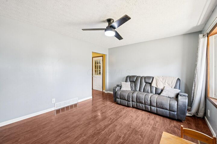 Property Photo: 961 Elizabeth Drive OH 43130