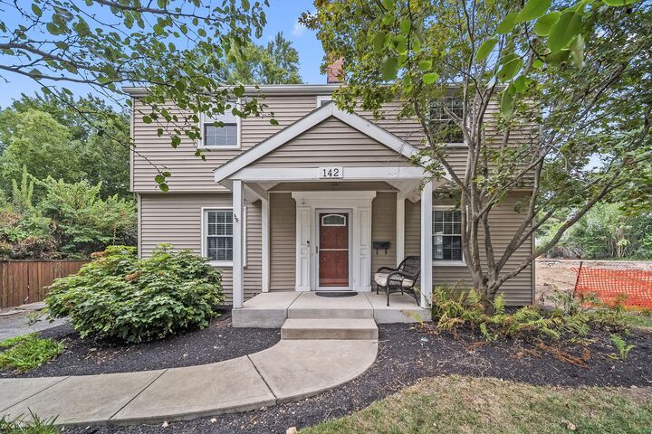 142 W Schreyer Place  Columbus OH 43214 photo