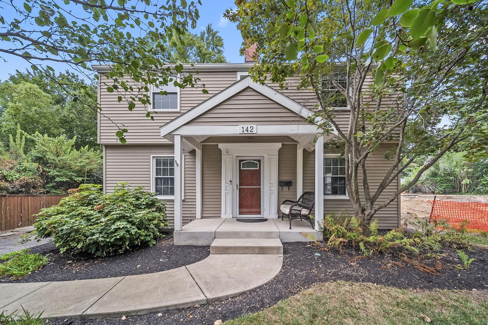 Property Photo:  142 W Schreyer Place  OH 43214 