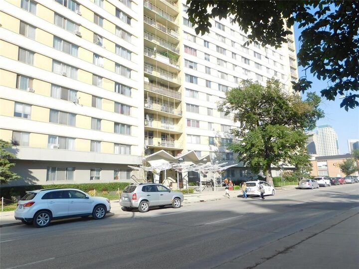 Property Photo: 411 Cumberland Avenue MB R3B 1T7