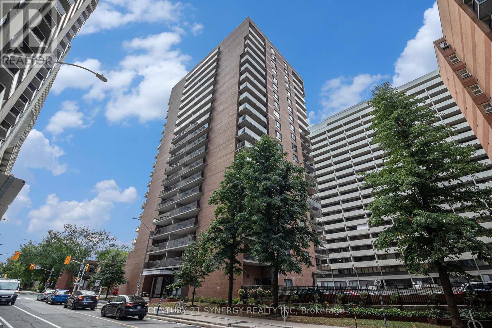 Property Photo:  475 Laurier Avenue West 306  ON K1R 7X1 