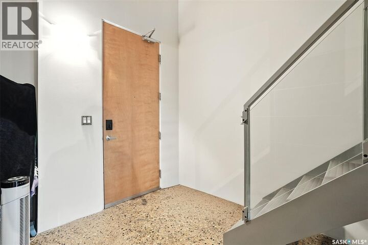 Property Photo: 429 120 23rd Street E SK S7K 0K8