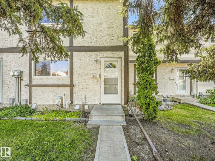 Property Photo:  1376 Lakewood Road NW  AB T6K 3P2 