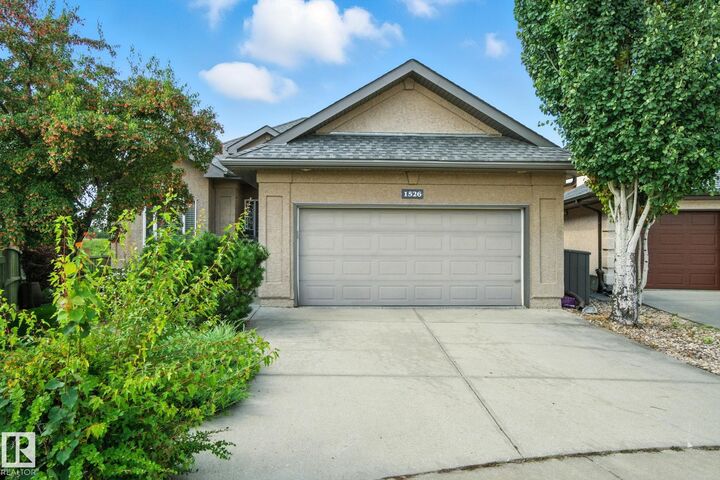 Property Photo: 1526 Haswell Close NW AB T6R 3J4