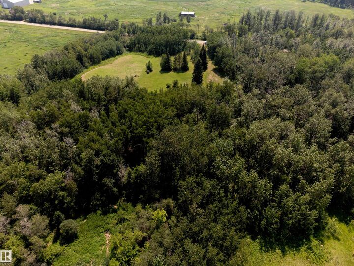 23246 Twp  Rd 521A  Rural Strathcona County AB T8B 1G8 photo