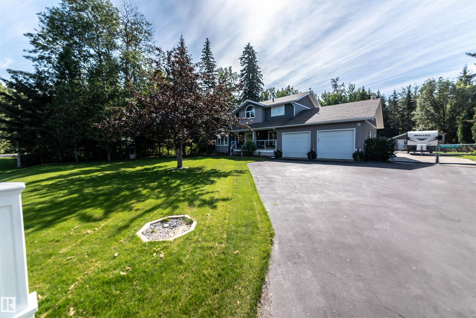 Property Photo: 4811 49A Avenue AB T0E 0E0