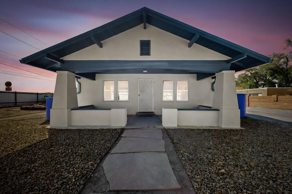 Property Photo: 2901 Commercial Street NE NM 87107