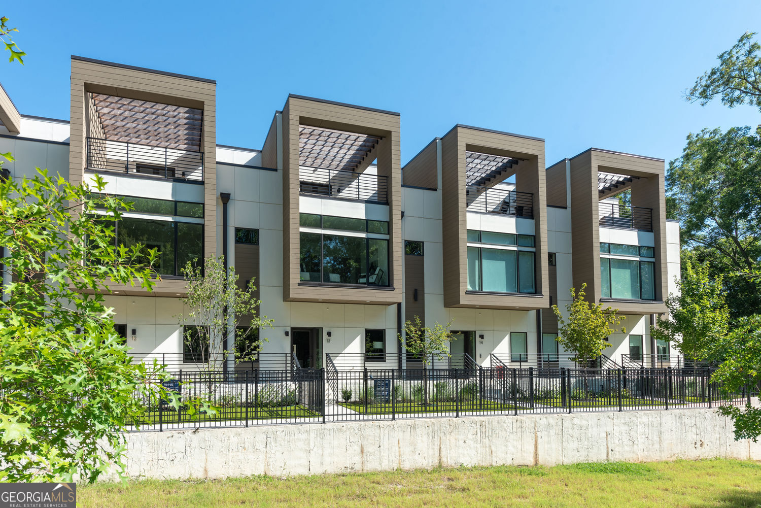 Property Photo:  1099 North Avenue NE 14  GA 30307 