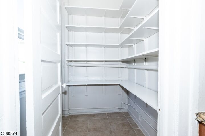 Property Photo: 563 Spruce Ave NJ 07027