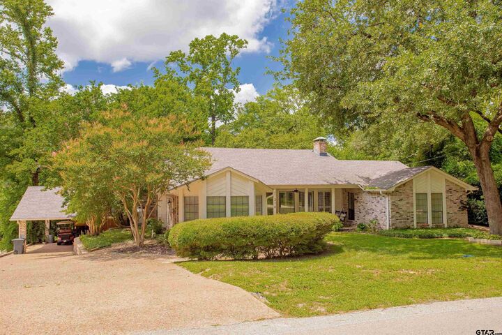 Property Photo:  214 E Hideaway Lane East  TX 75771 