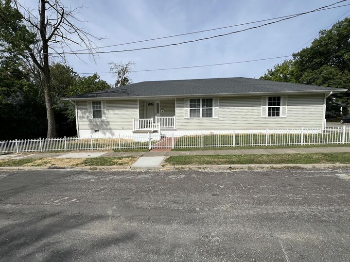 Property Photo:  837 Center Street  MO 65251 